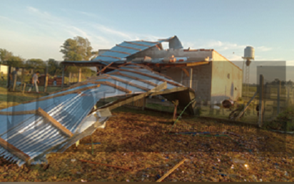 En San Salvador la tormenta dejó voladura de techo y destrozos en la ...