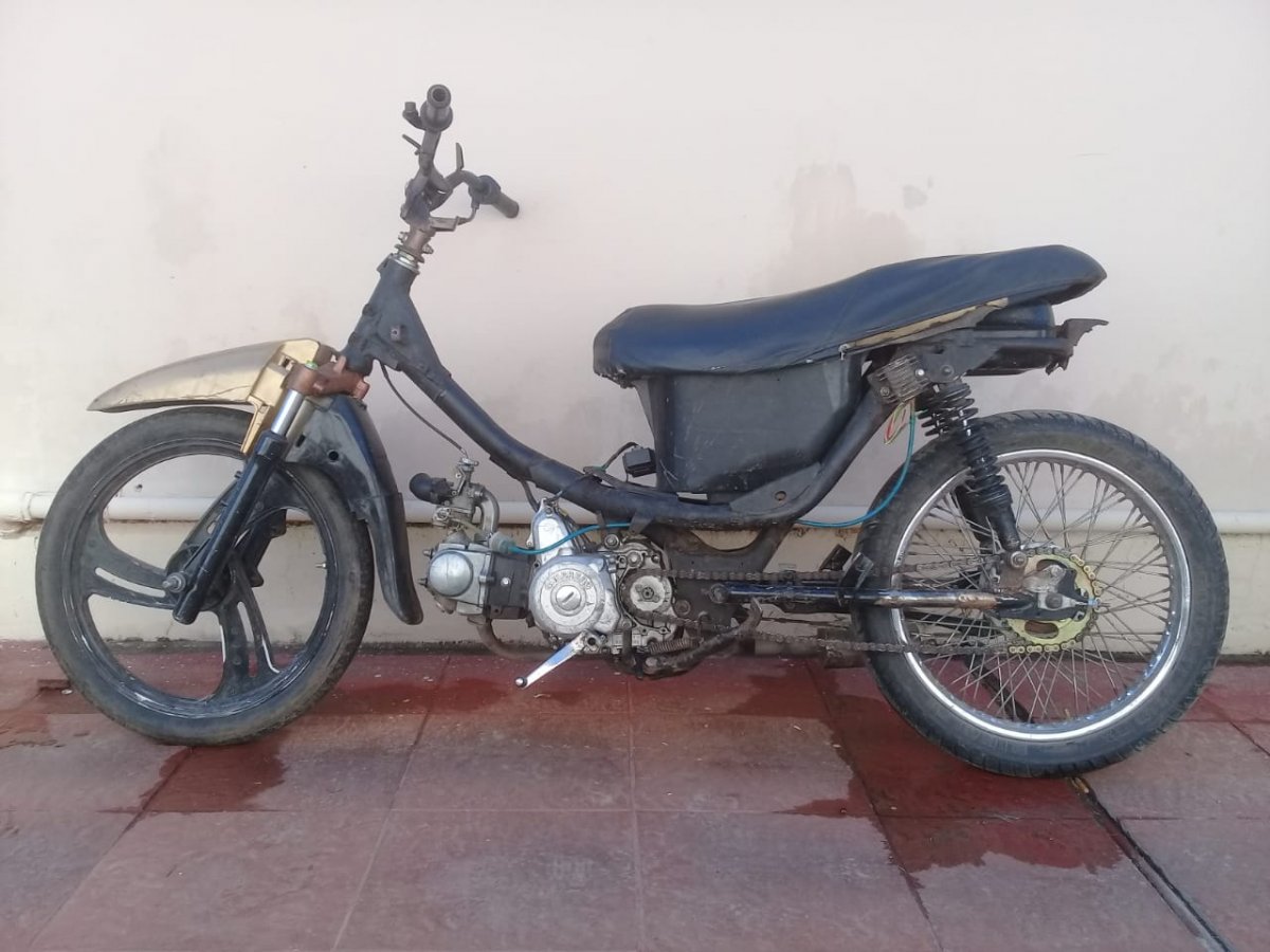 Retuvieron dos motos por irregularidades.