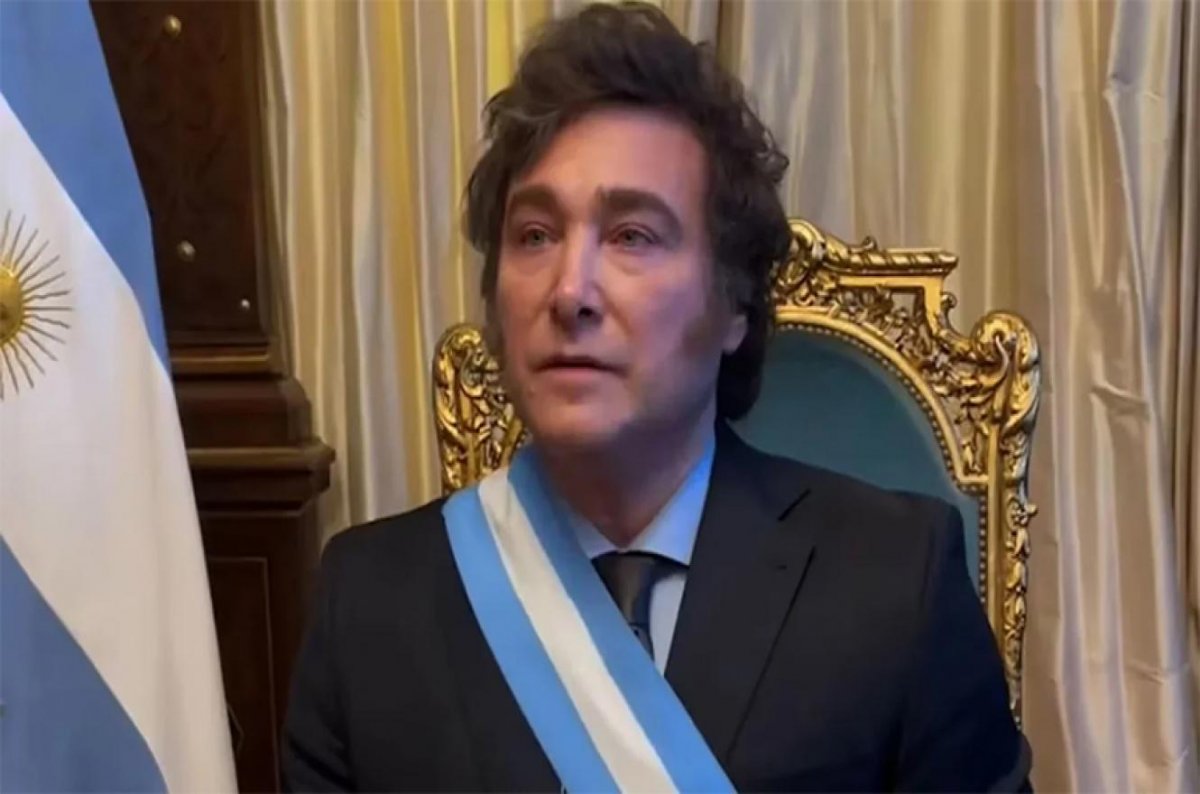 Milei firm su primer decreto para la reforma del Estado: se reducen a 9 los Ministerios