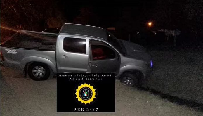 Conductor alcoholizado y sin seguro despist la camioneta en la que circulaba.