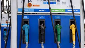 Rige el nuevo aumento de combustibles: Cunto cuesta la nafta y el gasoil desde este viernes?