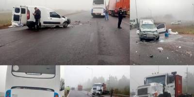 Por la niebla, chocaron un transporte escolar y un utilitario sobre la Autova Artigas