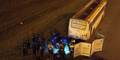 Muri tras chocar de atrs contra un colectivo, en la autova de la RN14. El colectivero fue detenido