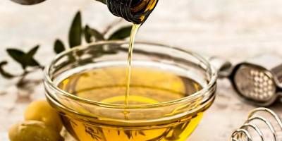 Prohibieron el uso y venta de un aceite de oliva y una serie de productos para el pelo
