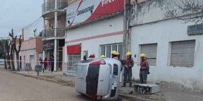 Vuelco sin lesiones graves.