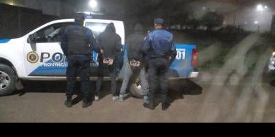 Dos detenidos por robar elementos de pesca de una vivienda.