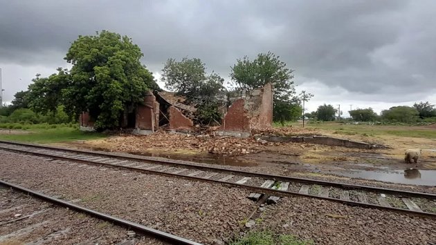 La tormenta provoc el derrumbe de la antigua estacin ferroviaria de Villa Domnguez 