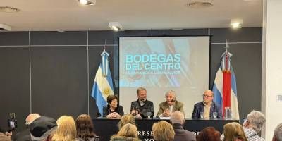 San Salvador presente en Bodegas del Centro
