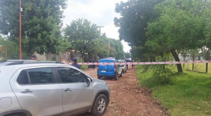 Un hombre fue asesinado en una gresca entre vecinos en Col�n: hay cuatro detenidos 