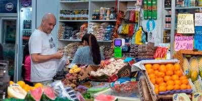 La canasta b�sica aument� 3,6%: una familia necesit� m�s de $1.250.000 para no ser pobre