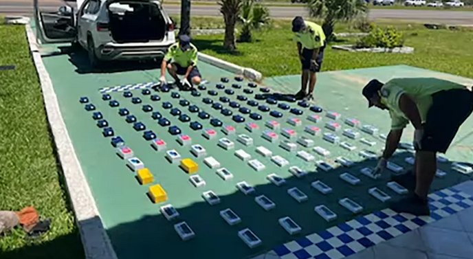 Hasta en el motor: dos mujeres llevaban 130 celulares de contrabando, pero fueron detectadas en Paso Cerrito 