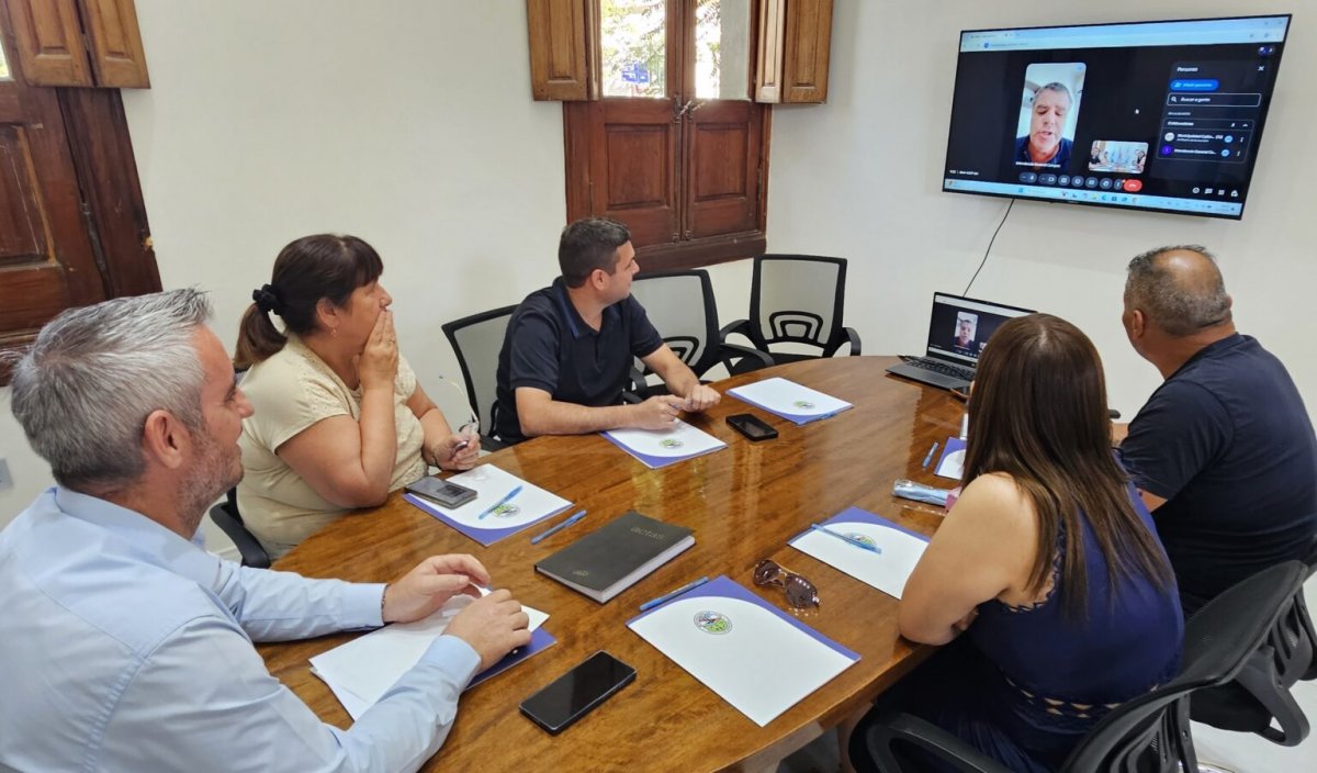 Zamb�n y Mendelevich participaron de la reuni�n de intendentes de Tierra de Palmares pedir�n a Canciller�a el cumplimiento del Estatuto del R�o Uruguay