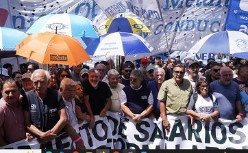 La CGT confirmó un paro por 24 horas para este jueves cuando se trate la reforma laboral.