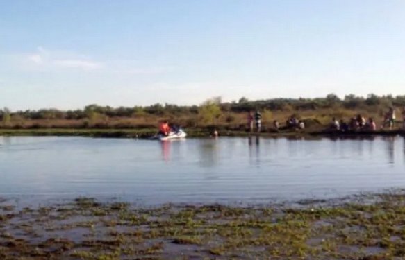 Hallaron sin vida a la joven que desapareci� tras ser arrastrada por una correntada cerca de Los Charr�as 