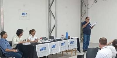 AMET Entre Ríos resolvió continuar en el Frente Sindical y no descarta un paro de 24 horas