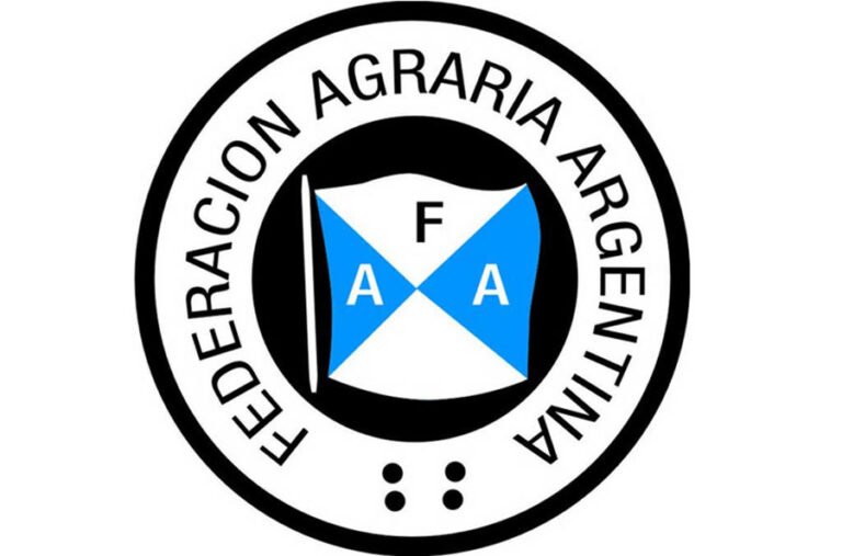 Mariela Gallinger: “Entre Ríos trabaja y se capacita para que el virus no llegue a la provincia”.