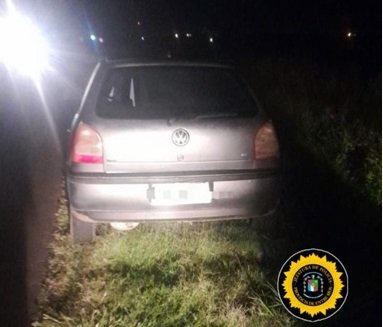 Secuestraron un automóvil e identificación de cinco personas en ruta 18.