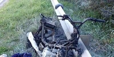 Detenido por resistencia a la autoridad e incendio de su moto.