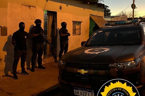 Tras varios allanamientos por drogas, nueve personas quedaron detenidas en Concordia.