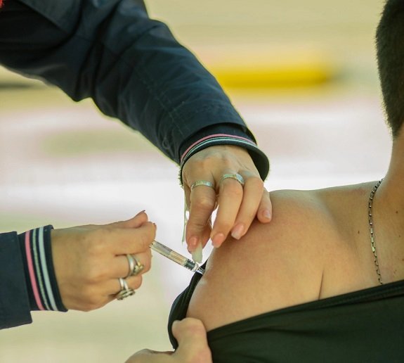 Se llevó adelante distintas jornadas de vacunación en barrios de nuestra ciudad.