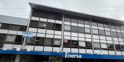 Enersa advierte sobre un sitio web falso y refuerza sus canales oficiales de atención.