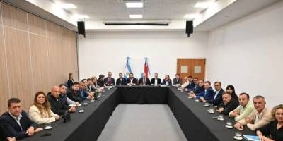 Los intendentes Justicialistas se reunieron con Frigerio por la fuerte caída de los recursos.