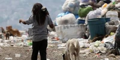Casi 6 de cada 10 niños son pobres en la Argentina y el 30% no come regularmente, según la UCA 