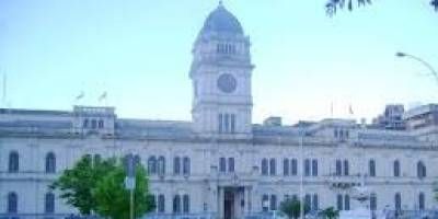 Frigerio convocó a gremios estatales y docentes a reabrir la mesa paritaria