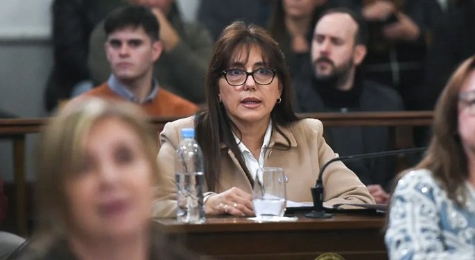 Con el voto de Domínguez, JxER logró que la reforma previsional sea girada solo a dos comisiones del Senado 