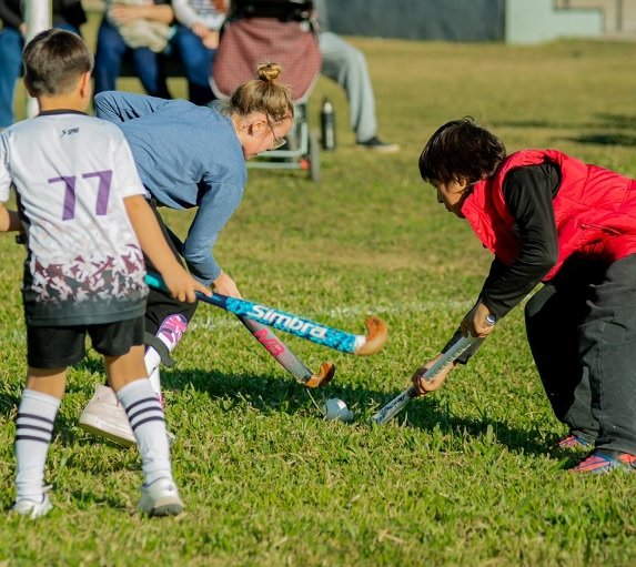 Este domingo, se realizo un encuentro Deportivo en el Parque Centenario.