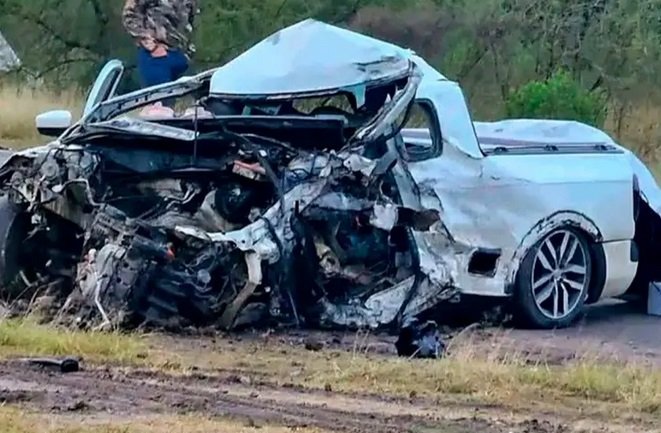 Dos muertos tras choque frontal de camionetas sobre Ruta 12, a la altura de La Paz.