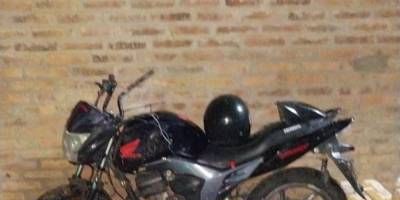 Un hombre sufrio heridas graves tras despistar con su moto en ruta 23.