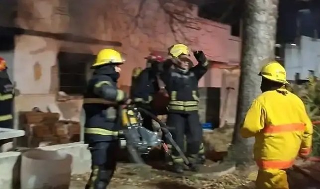 Tragedia en Concepción del Uruguay: un incendio destruyó su vivienda y horas después falleció el propietario 