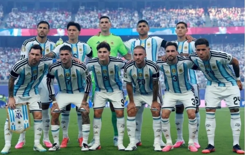 Comunicado de AFA: algunos jugadores de la Selección Argentina volverá al país en hora de la tarde de este lunes.