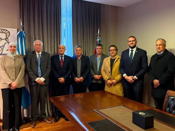 Mendelovich y Zambón participaron de una reunión con el embajador de Argelia en Argentina, Lotfi Sebouai.