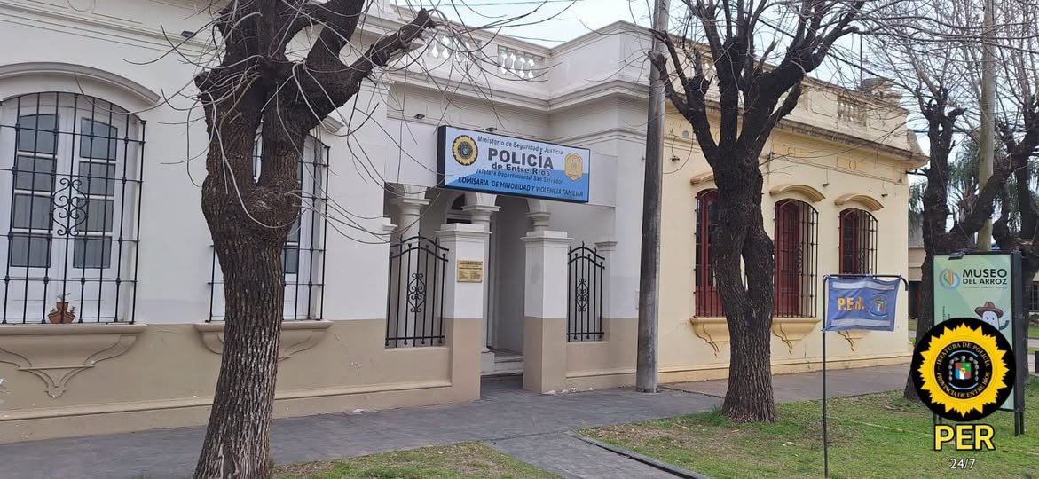 La policía traslado a una persona oriunda de  Paraná que se encontraba en General Campos con problemas mentales.