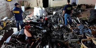 Le secuestraron la moto, pago la multa y cuando fue a retirarla no estaba más.
