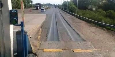 El plan del ministro de Economía, Luis Caputo: cobrar dos veces por el arreglo de las rutas nacionales.