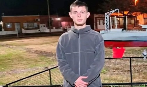 Solicitan dar con el paradero de  un joven de 19 años.