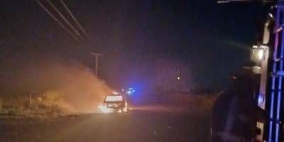 Un automóvil se incendió por completo en ruta 38