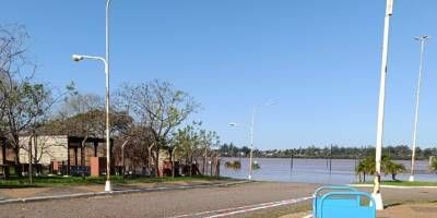El río Uruguay seguirá creciendo: Salto Grande elevó la altura prevista para Concordia