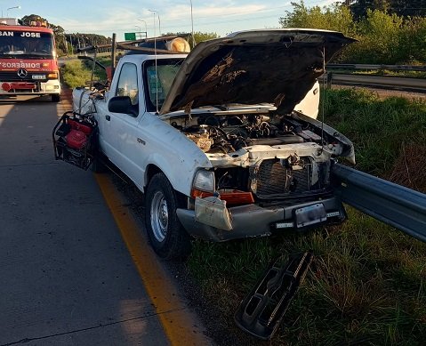 Un Sansalvadoreño resultó con lesiones de carácter graves al evadir chocar con un animal en ruta 14.