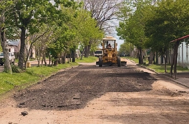 Continúan las mejoras en las calles de General Campos.