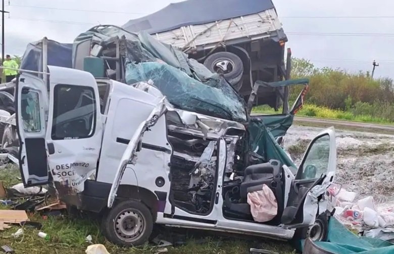 Un joven en tratamiento, su madre y un chofer municipal, las tres víctimas fatales de la tragedia de la ruta 39.