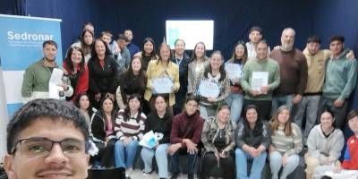 Charla sobre consumo problemático en General Campos.