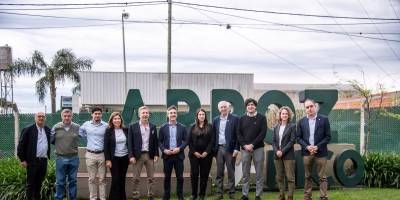 Frigerio visitó una empresa arrocera de San Salvador que amplía su capacidad productiva con financiamiento del CFI.